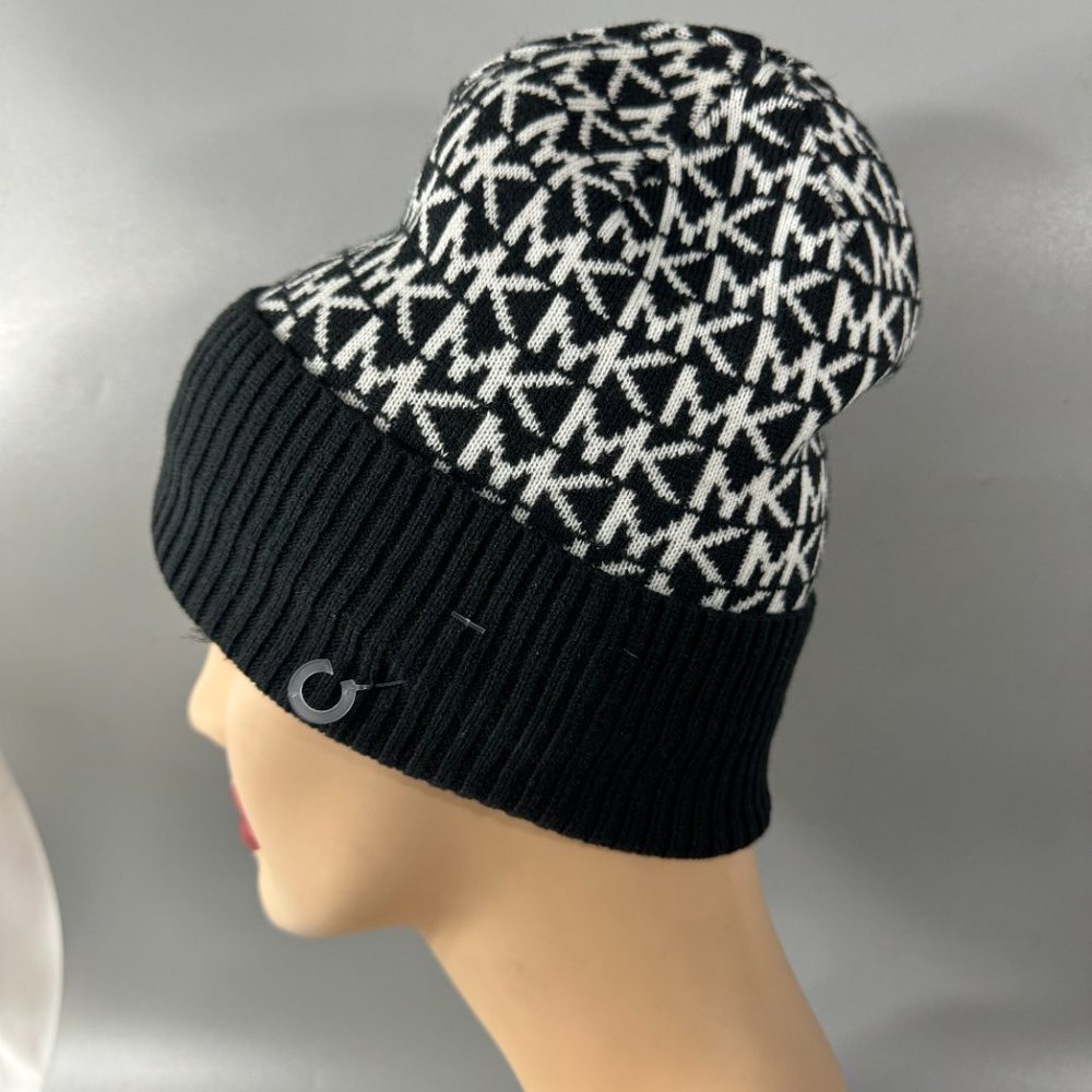 Nwot Michael Kors Knit Beanie Hat View 2